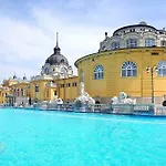 Hotel Museum Budapeszt