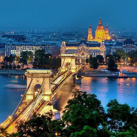 Hotell Museum Budapest